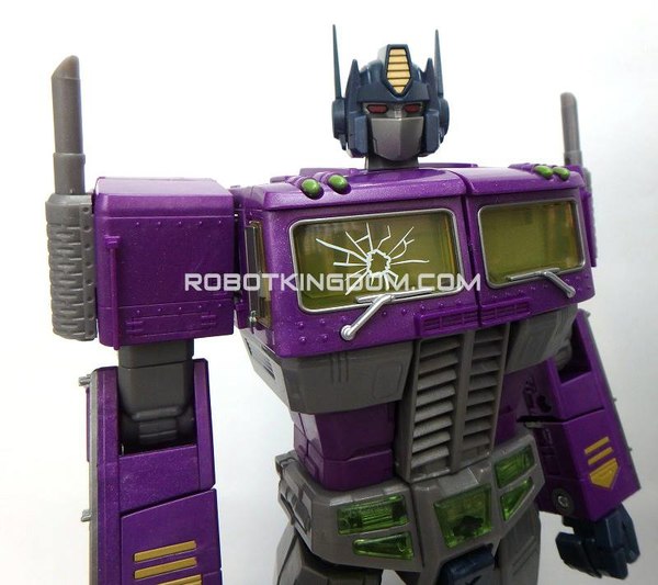 Masterpiece Shattered Glass Optimus Prime   New Gallery Of Asia Exclusive MP 10 Recolor Including Alex Milne Package Art  (11 of 22)